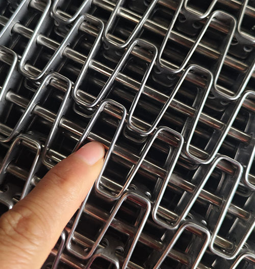 berita perusahaan terbaru tentang Sabuk konveyor sarang lebah stainless steel 304 yang disesuaikan