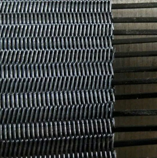 Latest company news about sabuk poliester spiral jala hitam untuk mesin printer lebar kirim ke Argentina