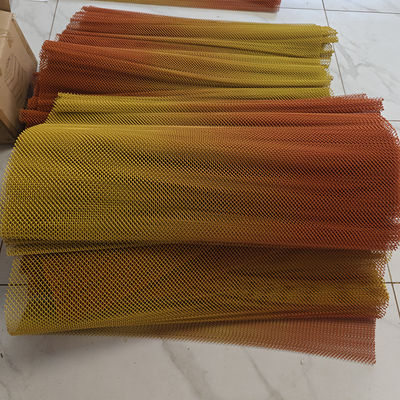 Harga yang bagus Customized Double tone  Aluminium Chain Link Wire Mesh coil Curtain ceiling  for Hotel or restaurant interior  architectural decoration on line