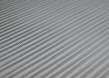 Harga yang bagus Loop Besar 100 Polyester Mesh Kain Spiral Link 4070 Untuk Pemrosesan Bahan Makanan on line