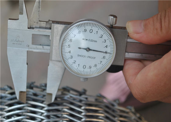 Kekuatan Tinggi Wire Mesh Flat Flex Spiral Conveyor Belt Tahan Panas