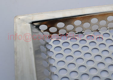 Harga yang bagus 18x26 Inch Wire Mesh Tray Oven Baking Pan Tray Berlubang Ukuran Besar on line