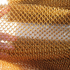 Harga yang bagus Emas Stainless Steel Berlian Bentuk Mesh Logam Dekoratif Untuk Tirai Atau Dekorasi on line